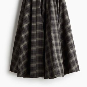 H&M Black and Gray cotton circle skirt